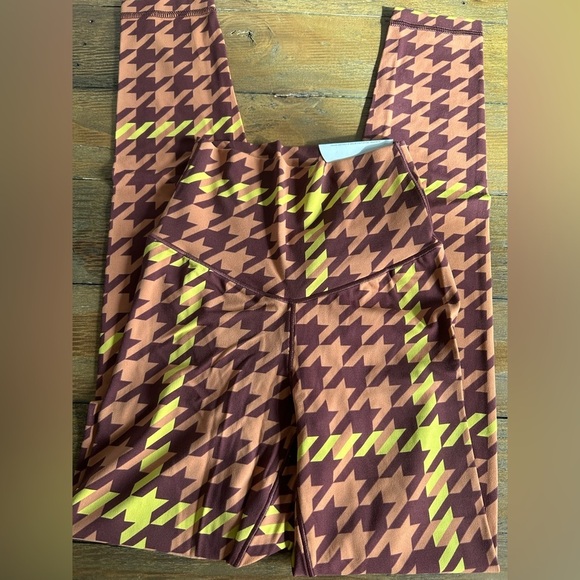 OFFLINE AERIE Real Me High Rise Maroon Tan Yellow houndstooth pattern leggings - Picture 1 of 6